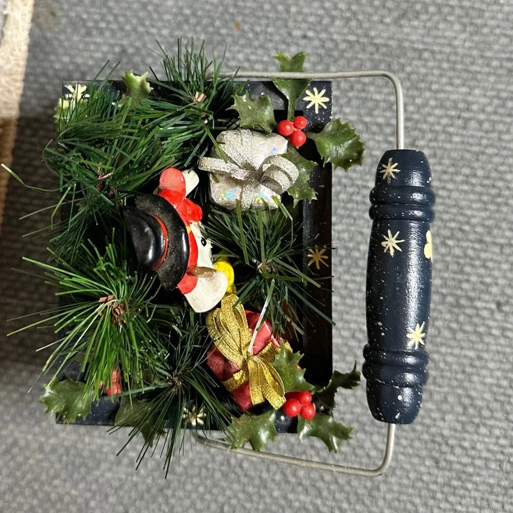 VTG Christmas Holiday Snowman Wooden Basket Centerpiece Navy Blue Hand Painted